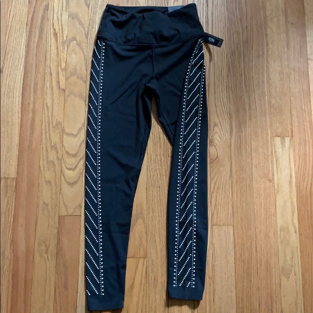 Victoria Sport body wick leggings